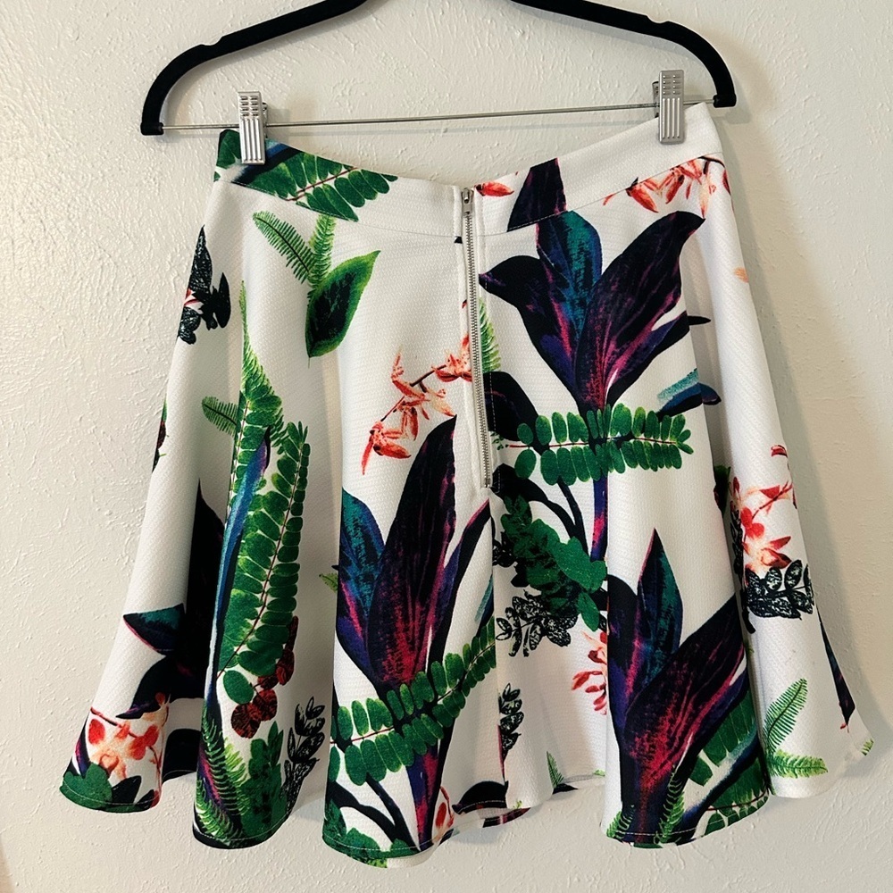 Two piece tropical multicolor set skirt and crop top - Picture 5 of 12